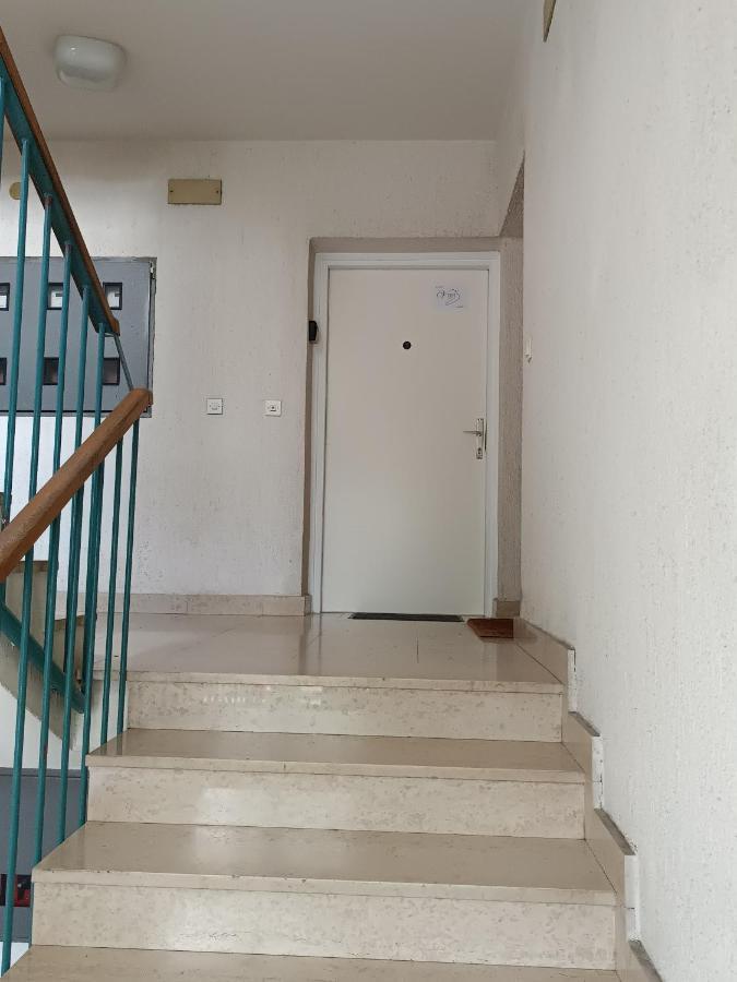 Apartman Vervis וואראז'דין מראה חיצוני תמונה